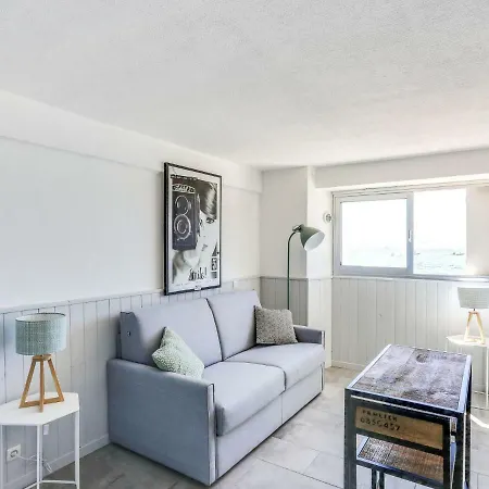 Apartment Les Sables D'aiguebelle-2 By Interhome